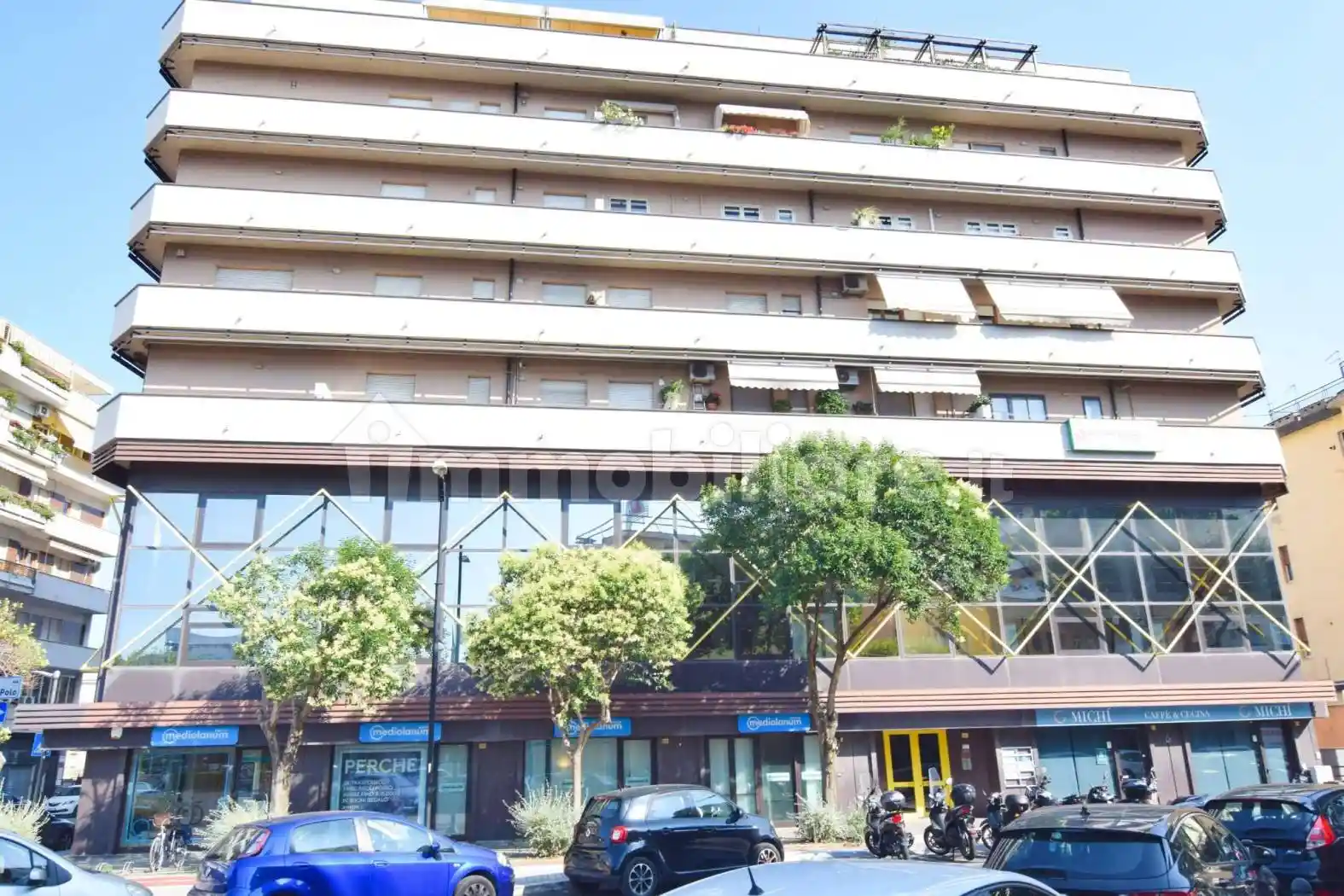 Palazzo - Edificio in Vendita - foto 2