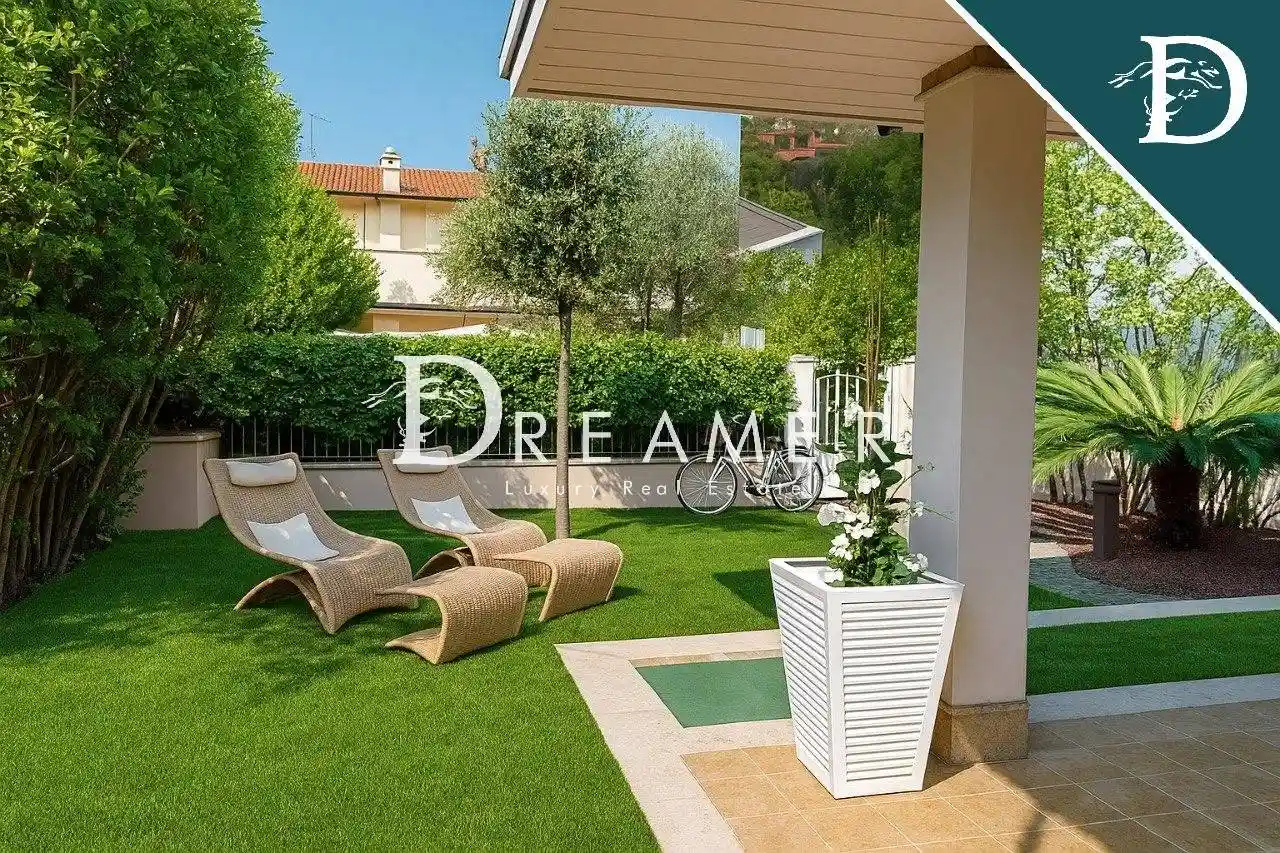 Villa in vendita a Forte dei Marmi