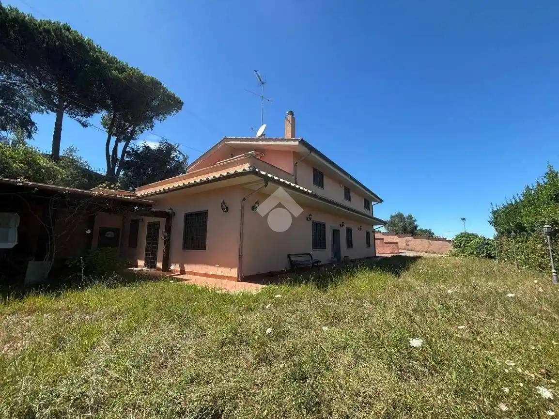 Villa in vendita a Morlupo