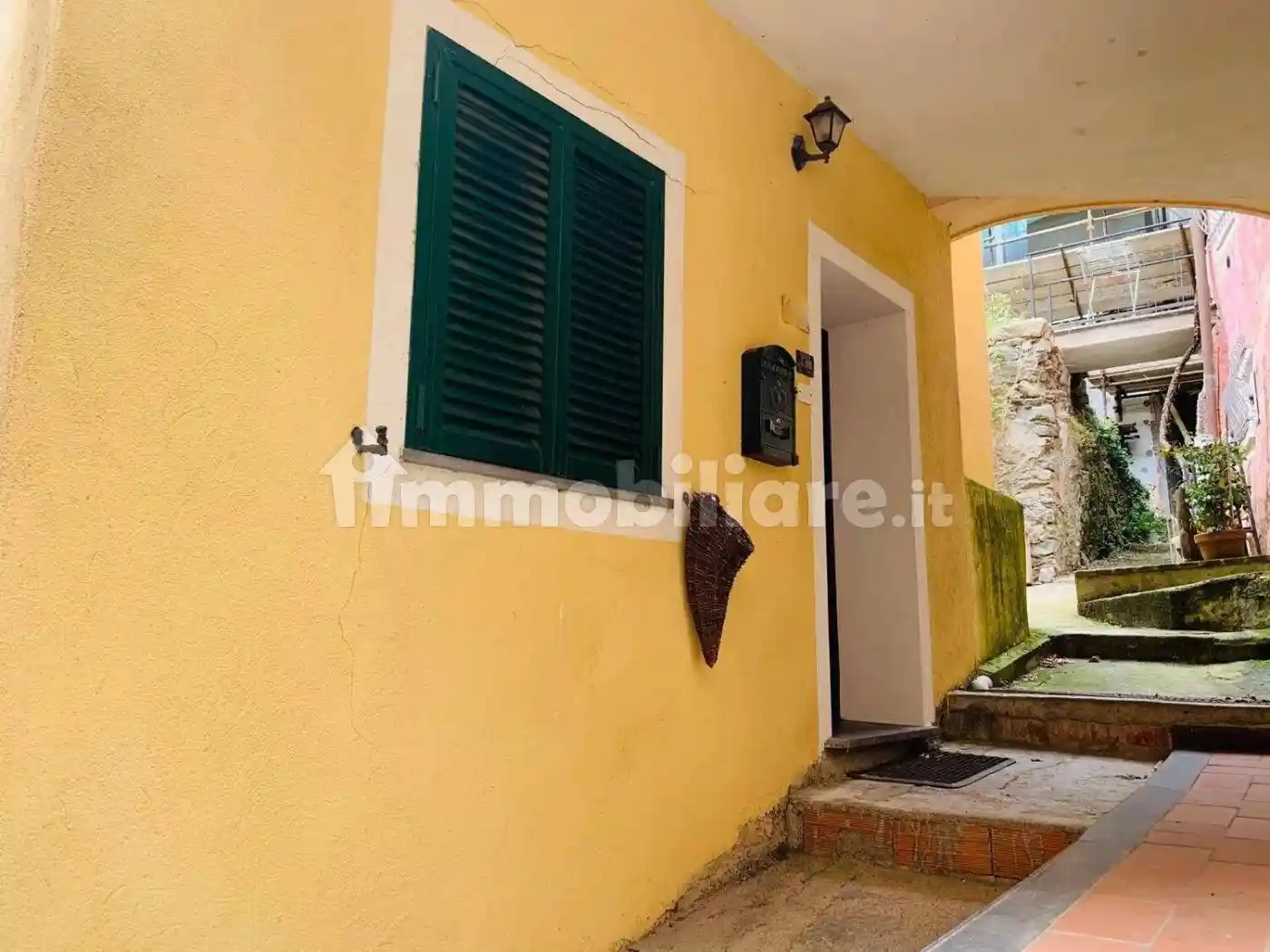 Casa indipendente in vendita a Albisola Superiore