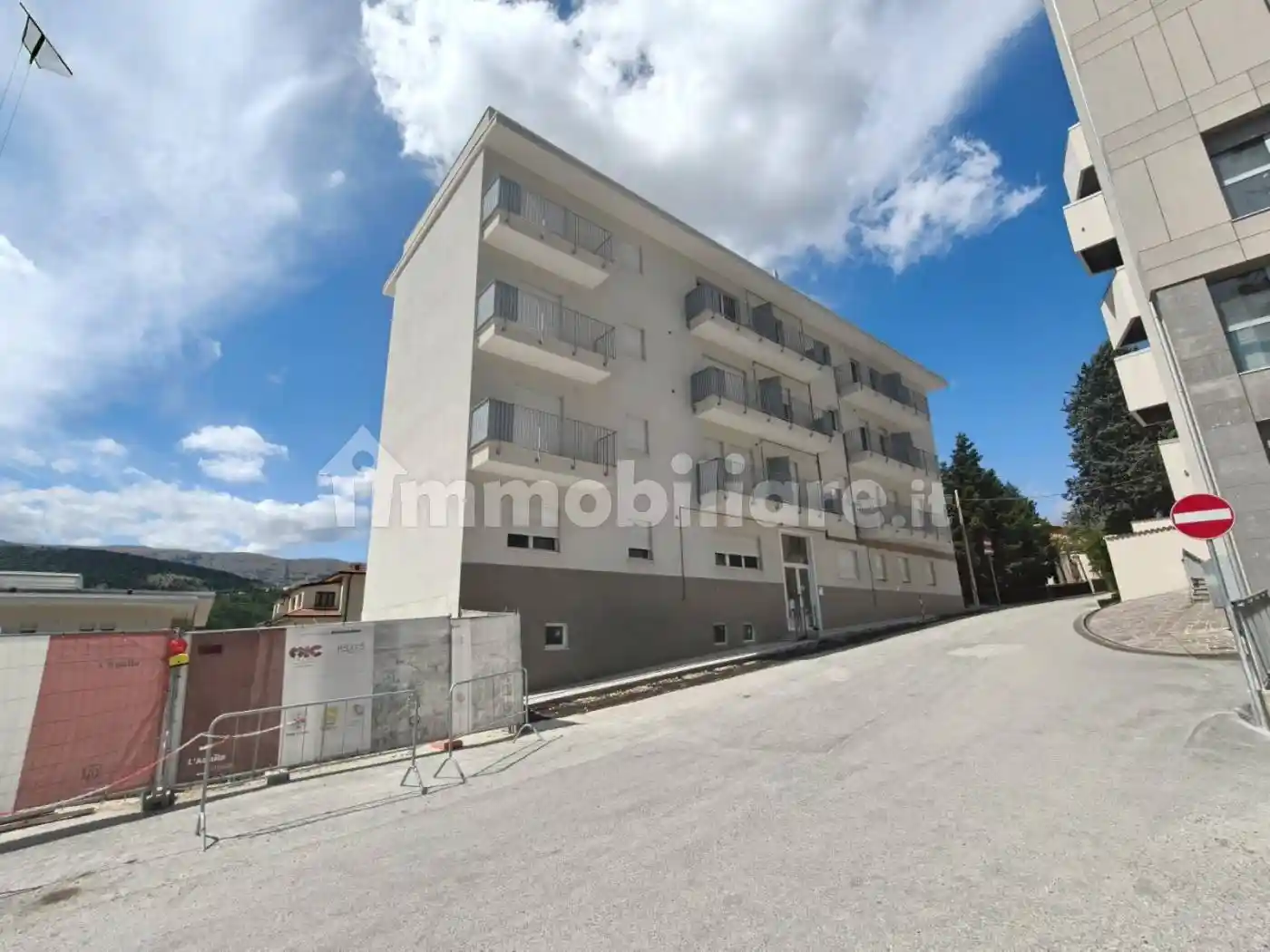 Quadrilocale nuovo, terzo piano, Villa Comunale, L'Aquila - foto 2