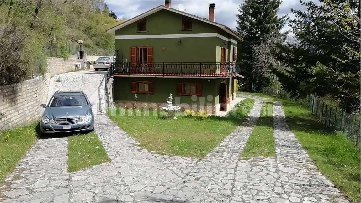 Rustico, buono stato, 150 m², Cascia - foto 3