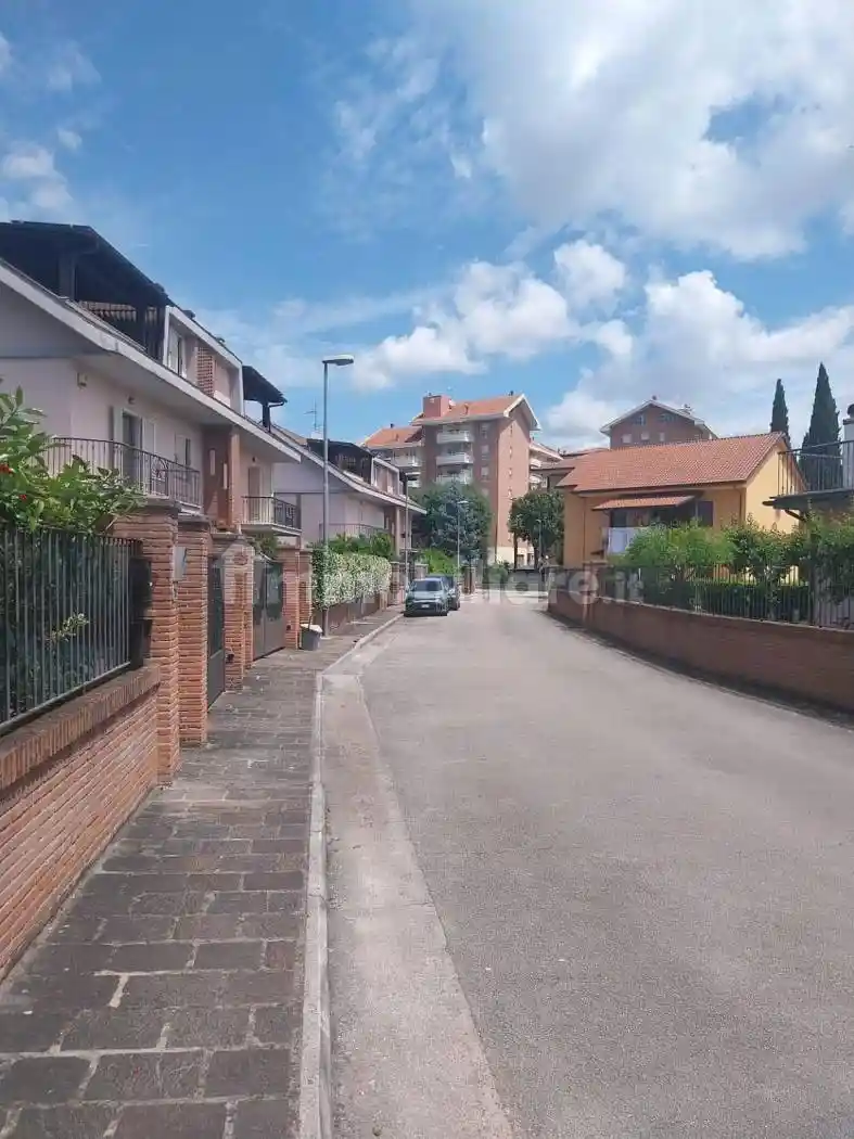 Villetta a schiera in vendita a Frosinone
