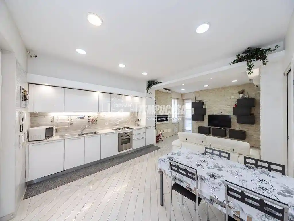 Villa in vendita a Muggiò