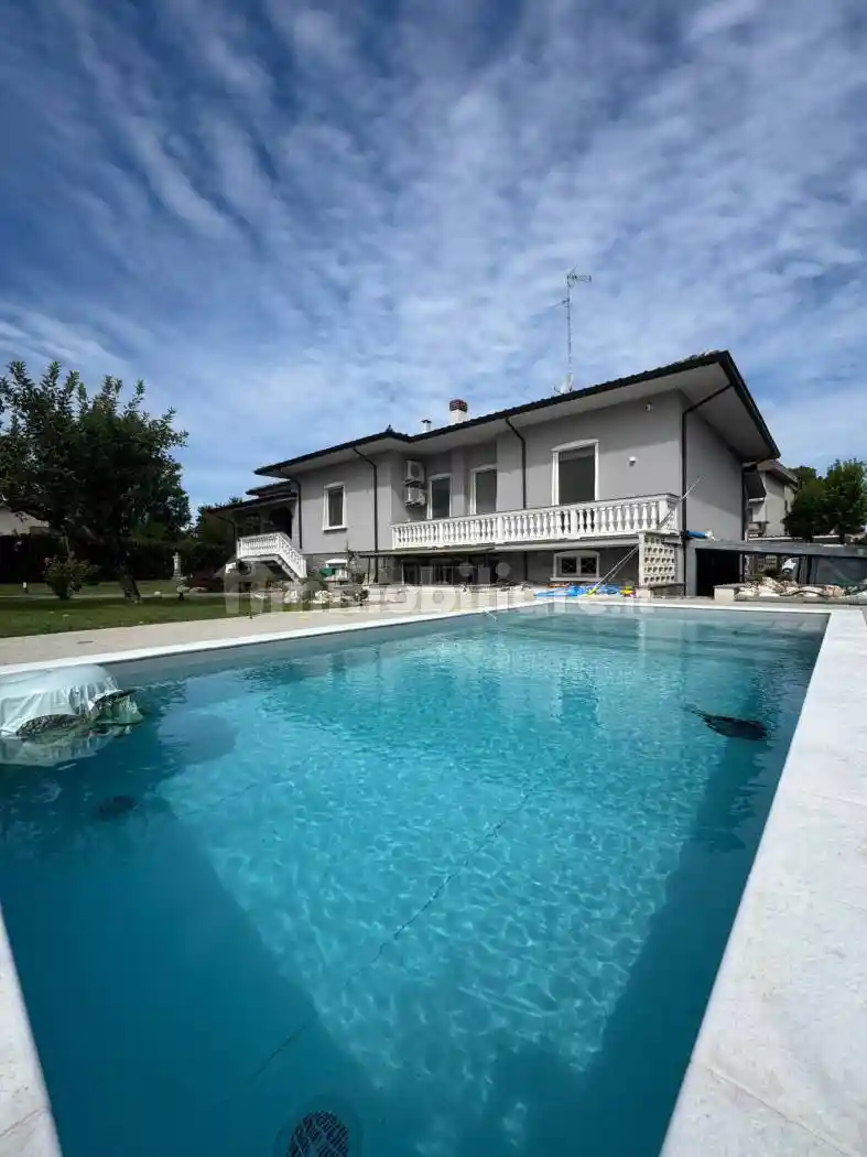 Villa in vendita a Gossolengo