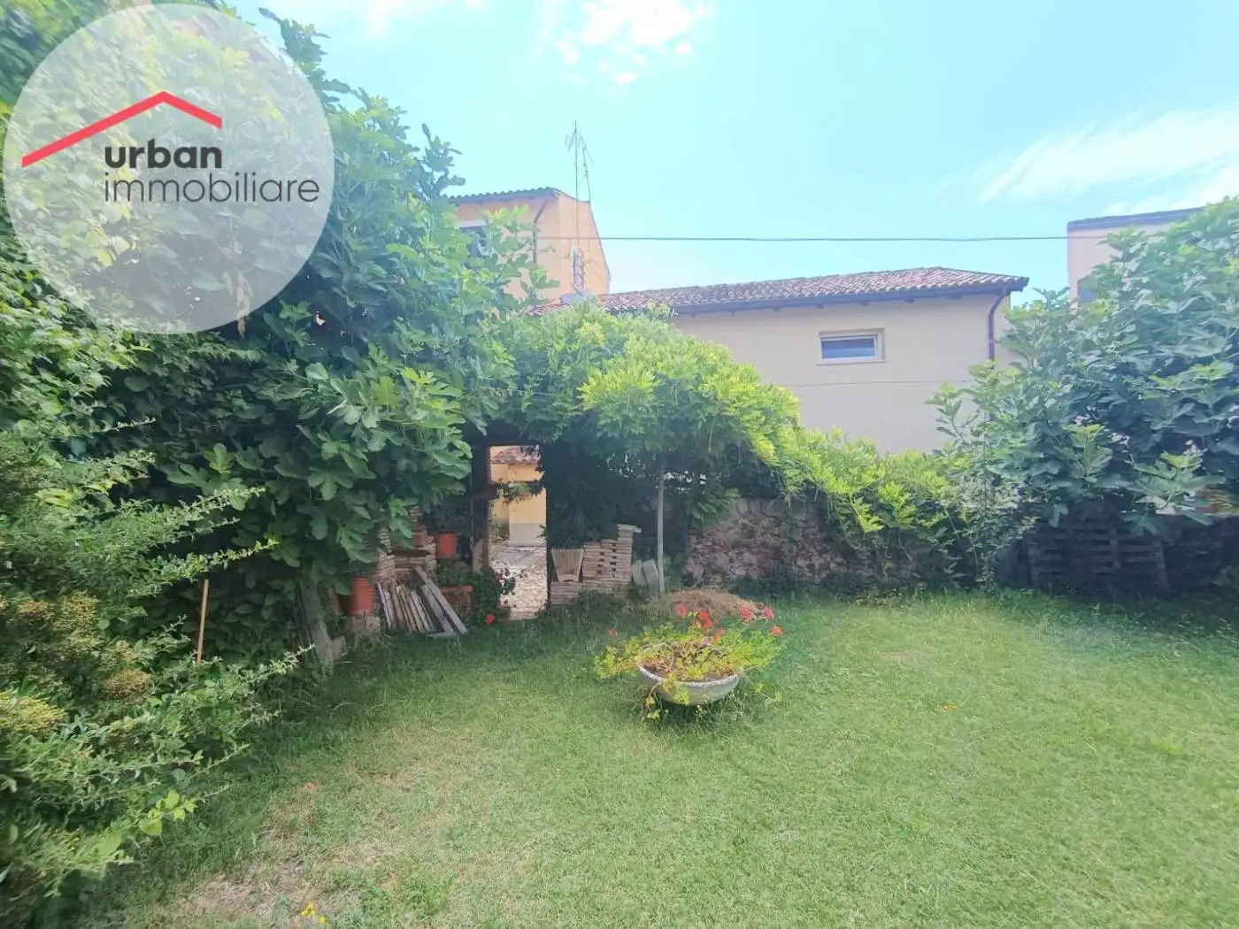 Terratetto unifamiliare piazza Umberto Primo 15, Centro, Barete - foto 5