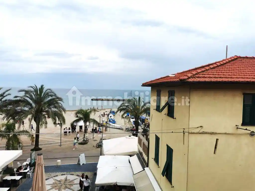 Appartamento in vendita a Taggia