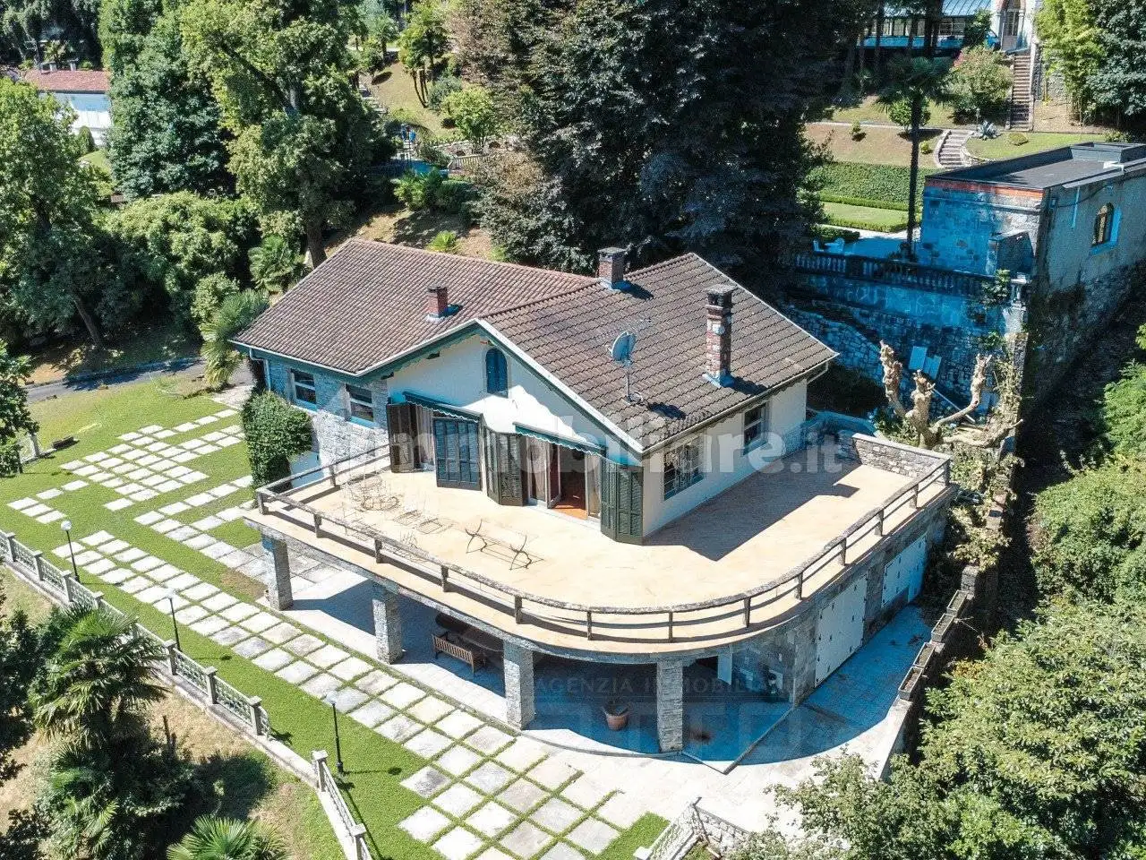 Villa unifamiliare Ss33 del sempione 77, Belgirate - foto 2