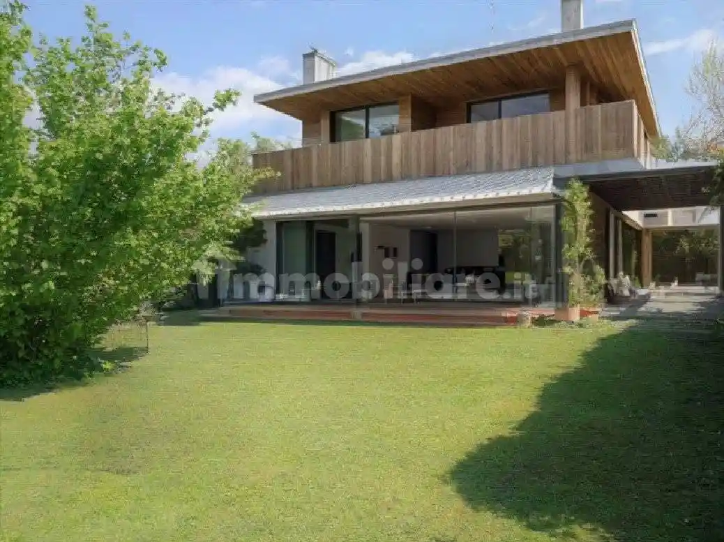 Villa in vendita a Forte dei Marmi