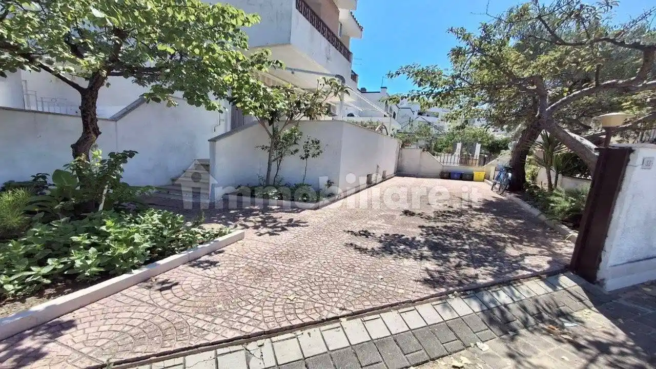 Appartamento in vendita a Lesina