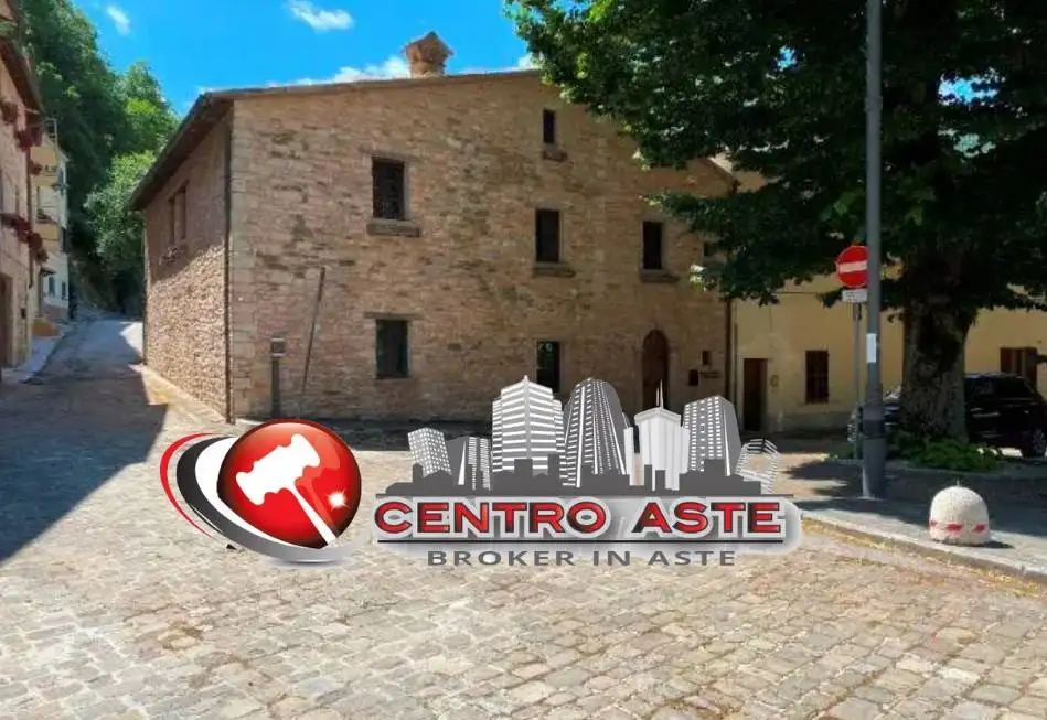 Villa in asta a Piobbico