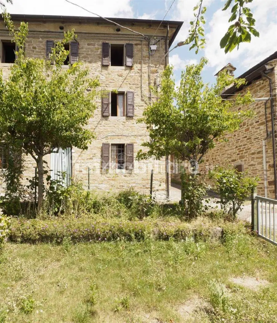 Casa indipendente in vendita a Montefiorino