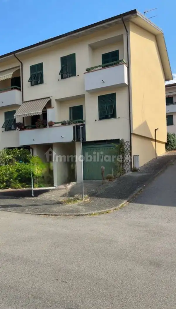 Villetta a schiera in vendita a Bolano