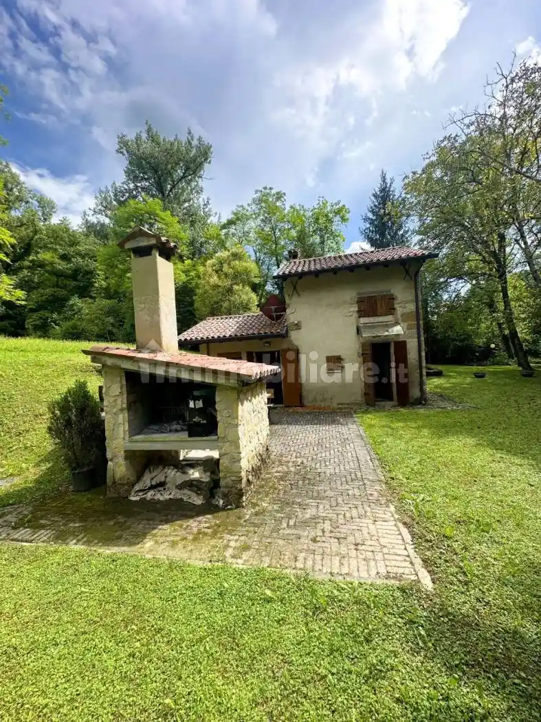 Rustico - Casale in vendita a Follina
