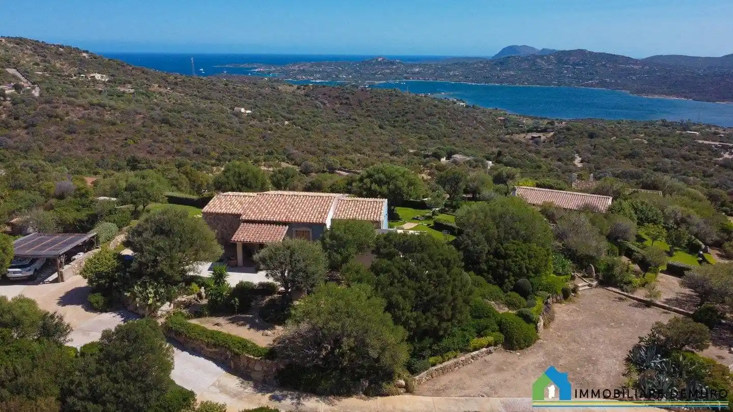 Villa in vendita a Olbia