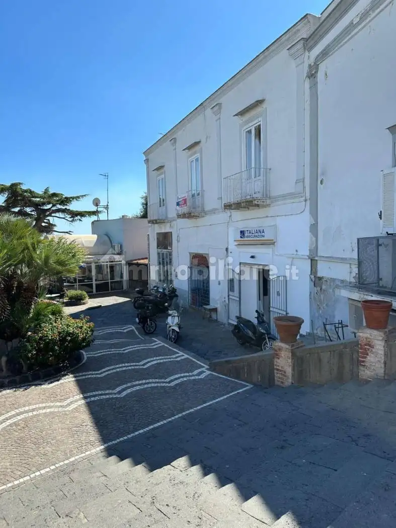 Quadrilocale piazza San Rocco, Barano d'Ischia - foto 3