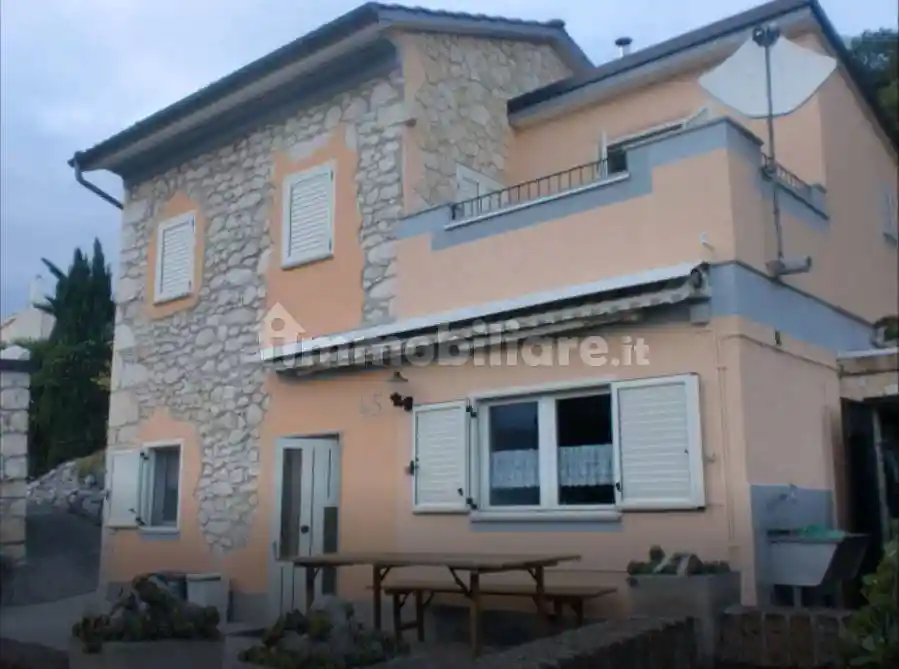 Casa indipendente in vendita a Palombaro