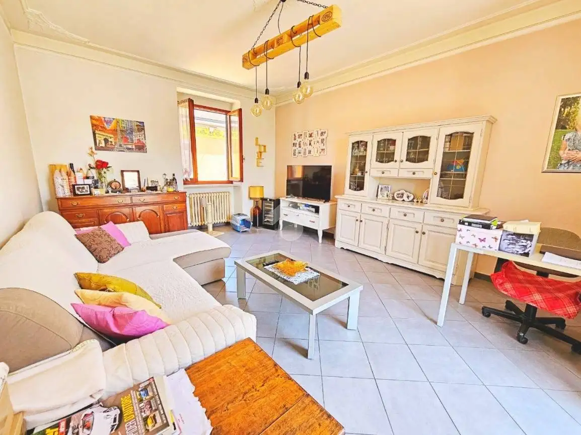 Casa indipendente in vendita a Alessandria