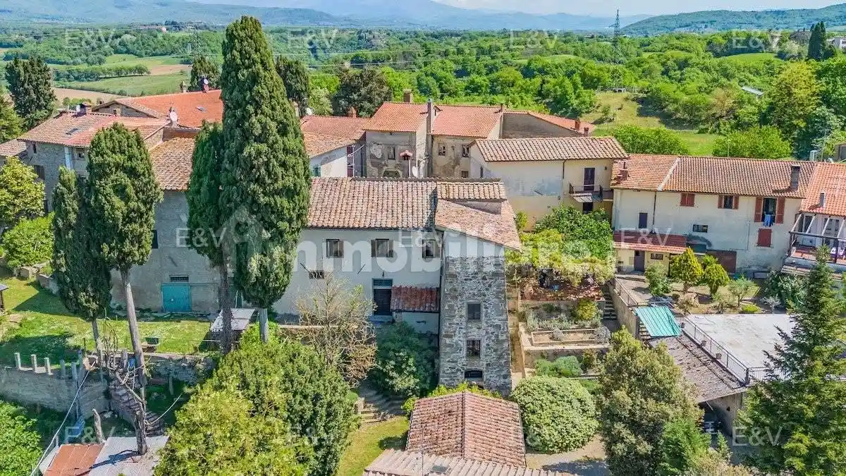 Casa indipendente in vendita a Laterina Pergine Valdarno