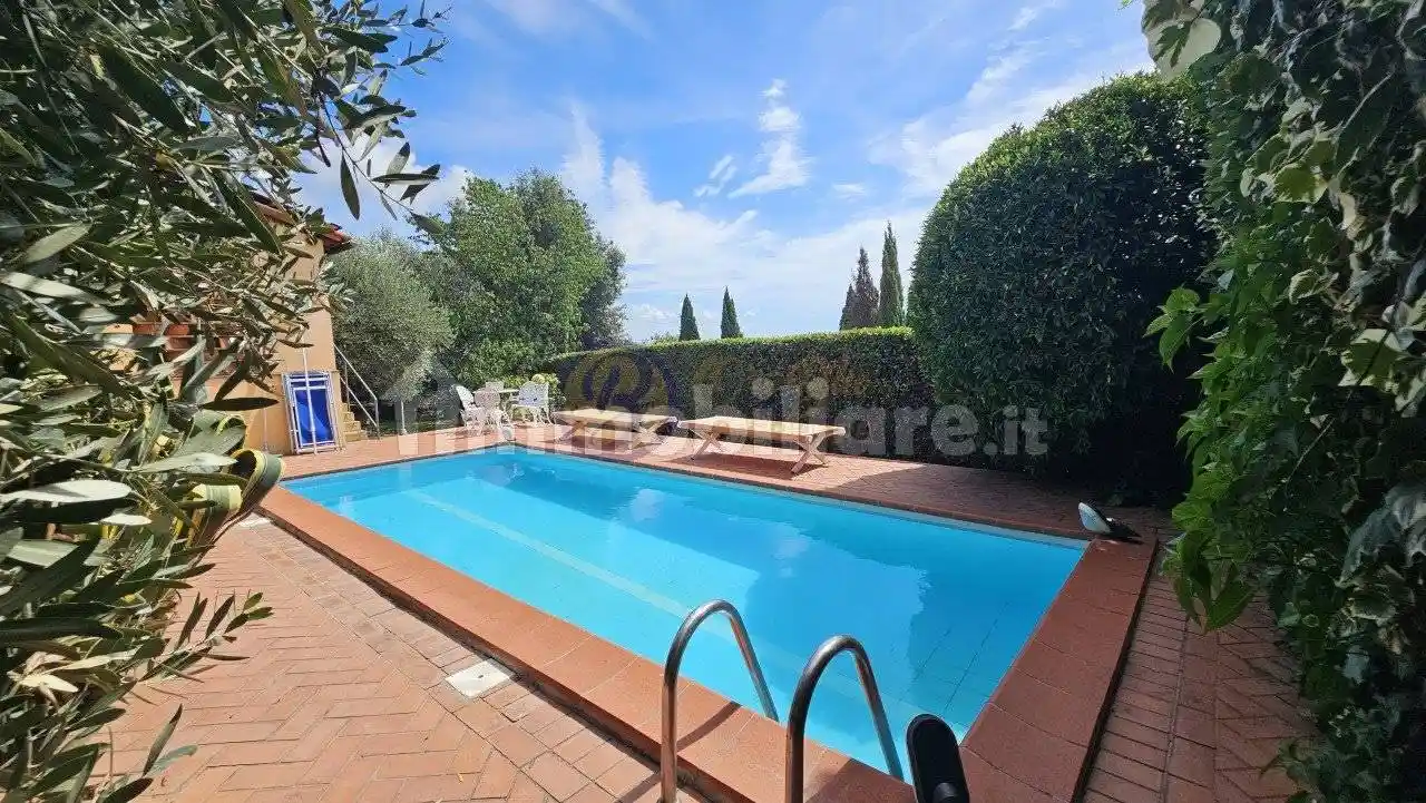 Villa in vendita a Massarosa