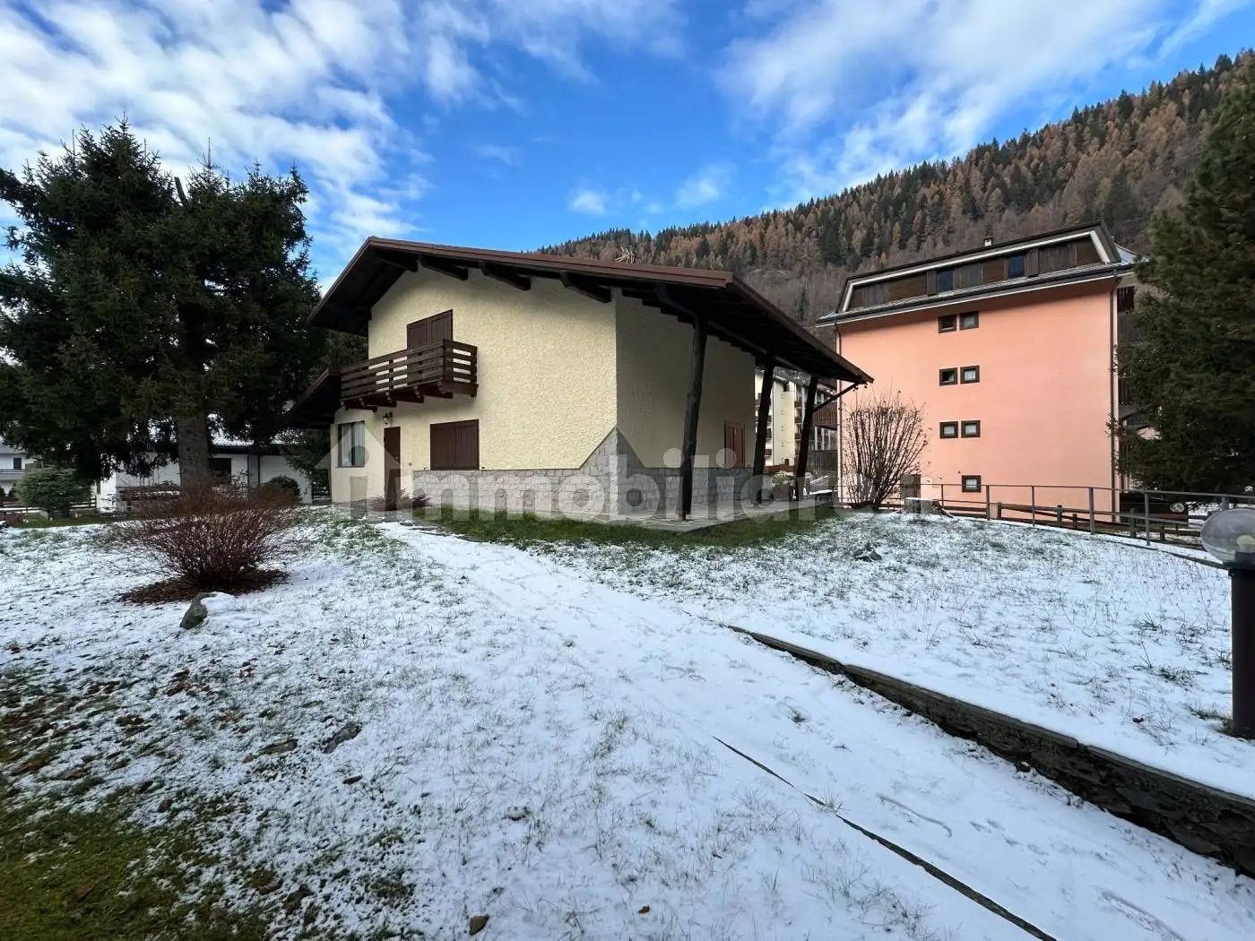 Villa unifamiliare via Cesare Cantù 41, San Pietro, Corteno Golgi - foto 4