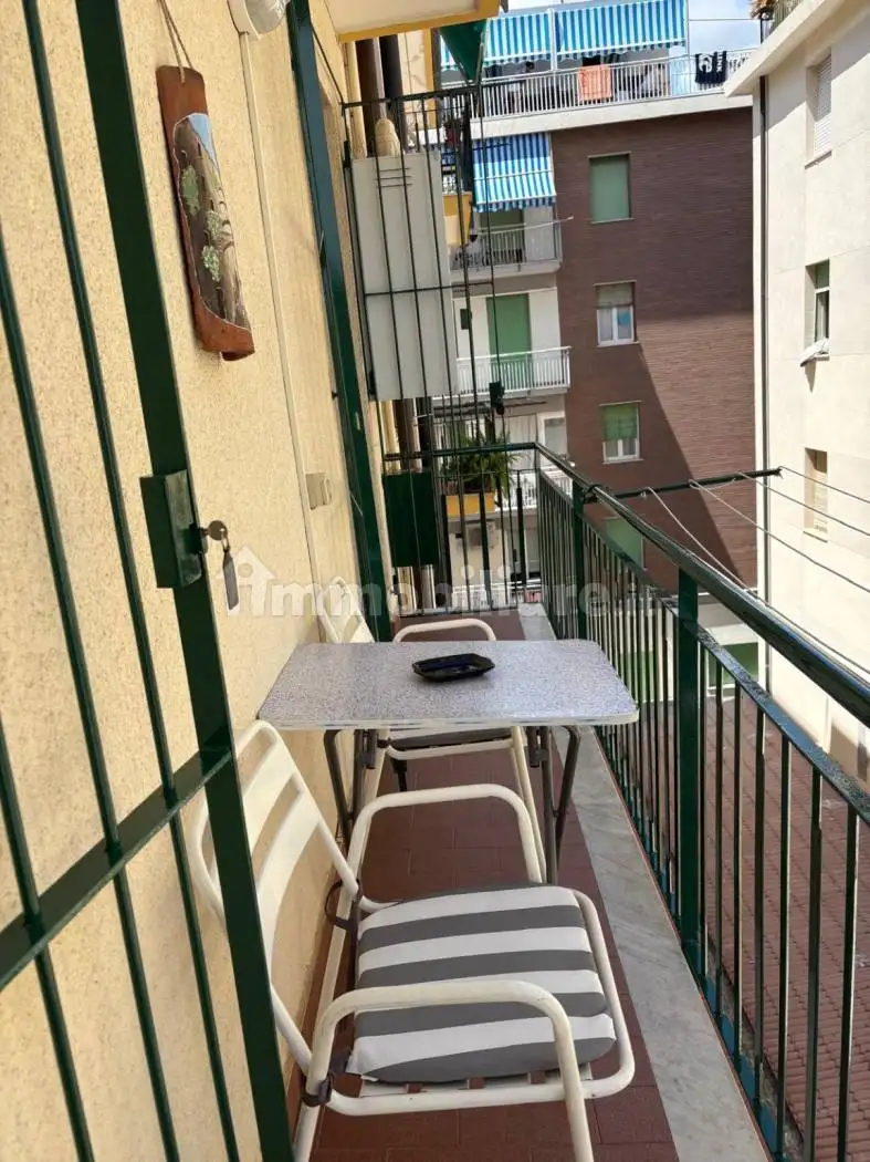 Appartamento in affitto a Alassio