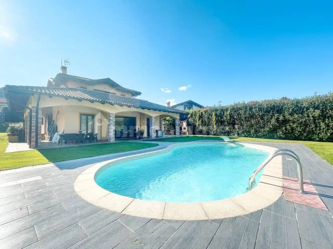 Villa in vendita a Brovello-Carpugnino