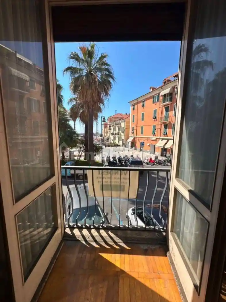Appartamento in vendita a Imperia