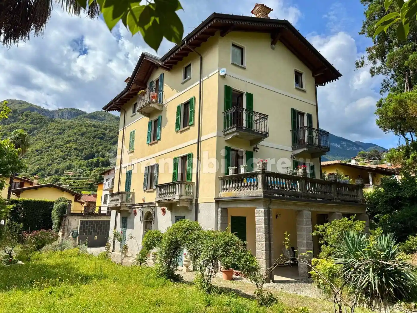 Appartamento in vendita a Menaggio