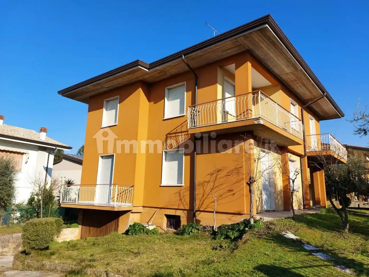 Villa in vendita a Desenzano del Garda