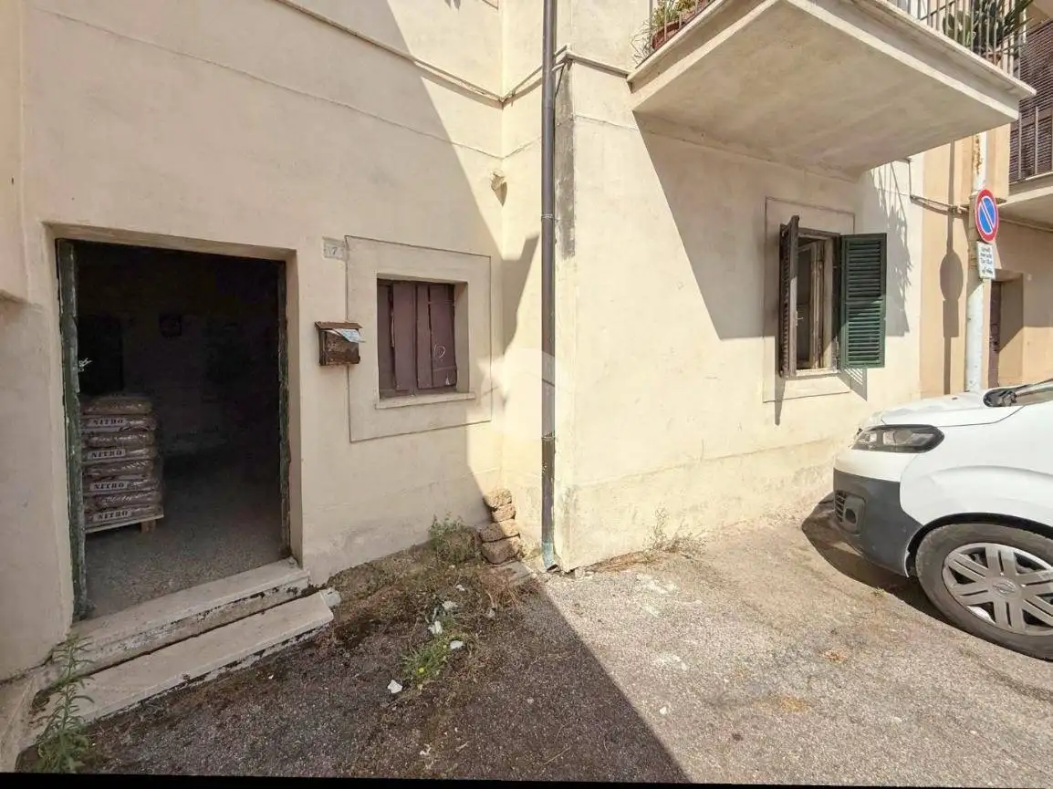 Bilocale piazza massimo d'azeglio 7, Centro, Castel Sant'Elia - foto 3