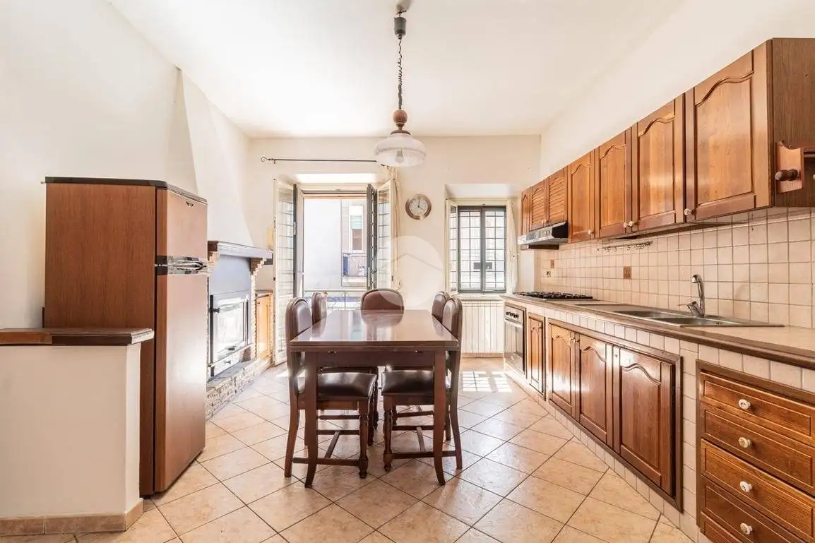 Appartamento in vendita a Castel Sant'Elia