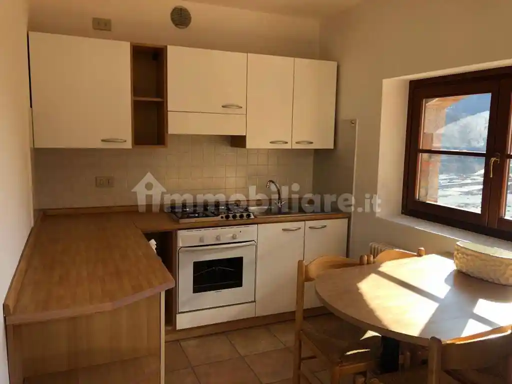 Trilocale via Roggia 24, Centro, Longarone - foto 3