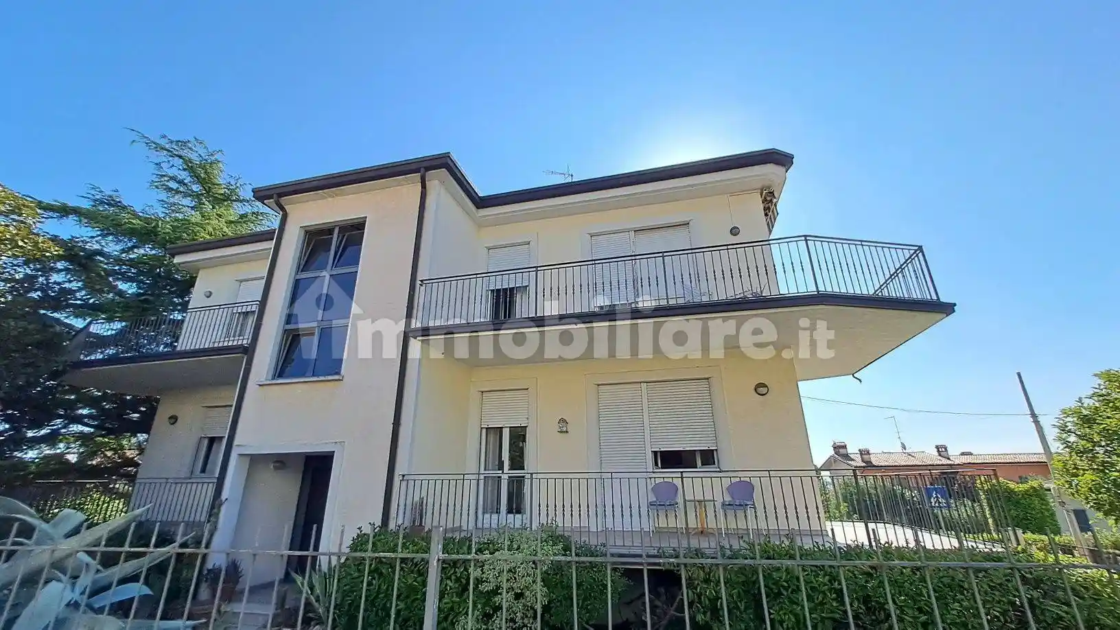 Villa in vendita a Desenzano del Garda