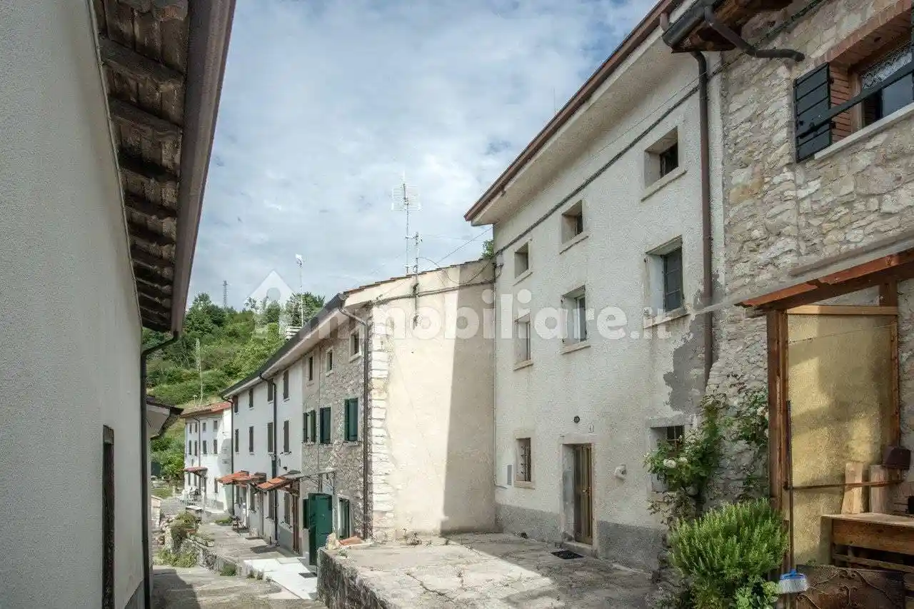 Rustico - Casale in vendita a Badia Calavena