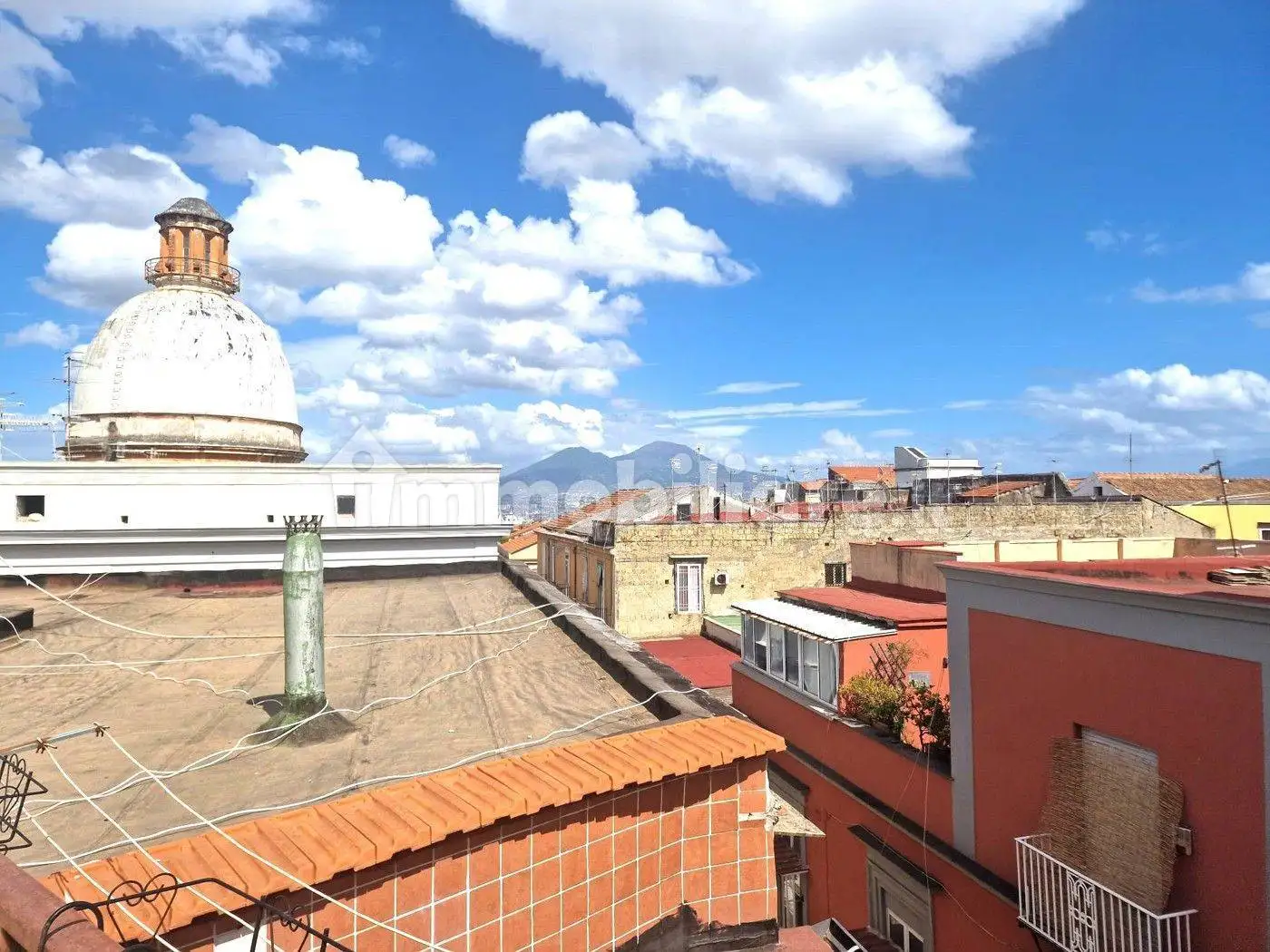 Appartamento in vendita a Napoli