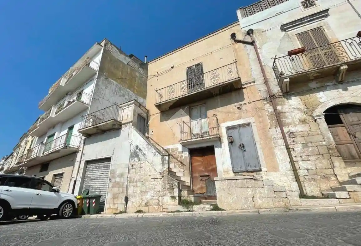 Casa indipendente in vendita a Canosa di Puglia