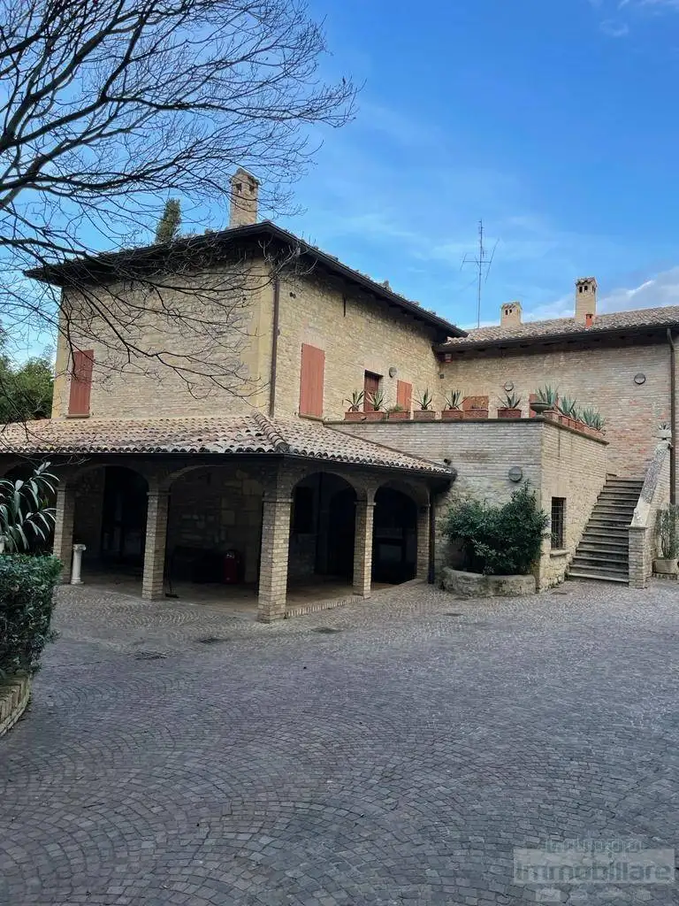 Villa in vendita a Pesaro