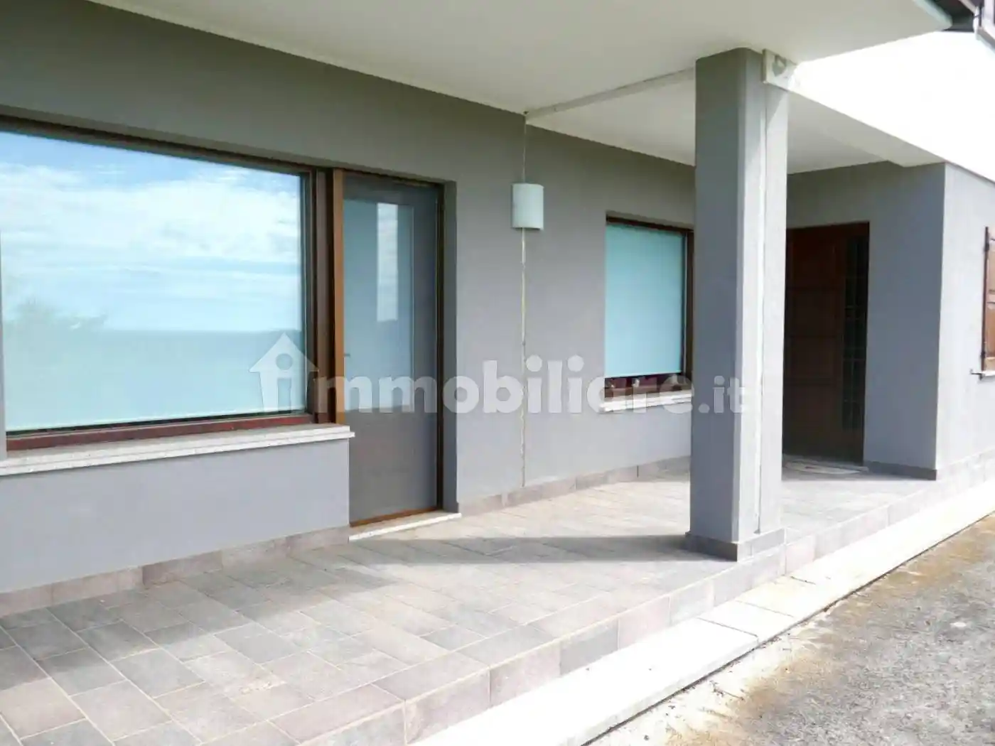 Villa unifamiliare 223 m², Oltrerugo, Castelnovo del Friuli - foto 4