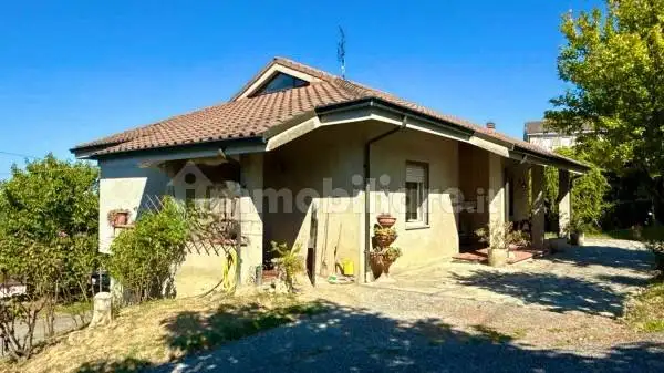 Villa in vendita a Barbaresco