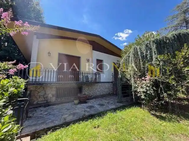 Villa in vendita a Capannori