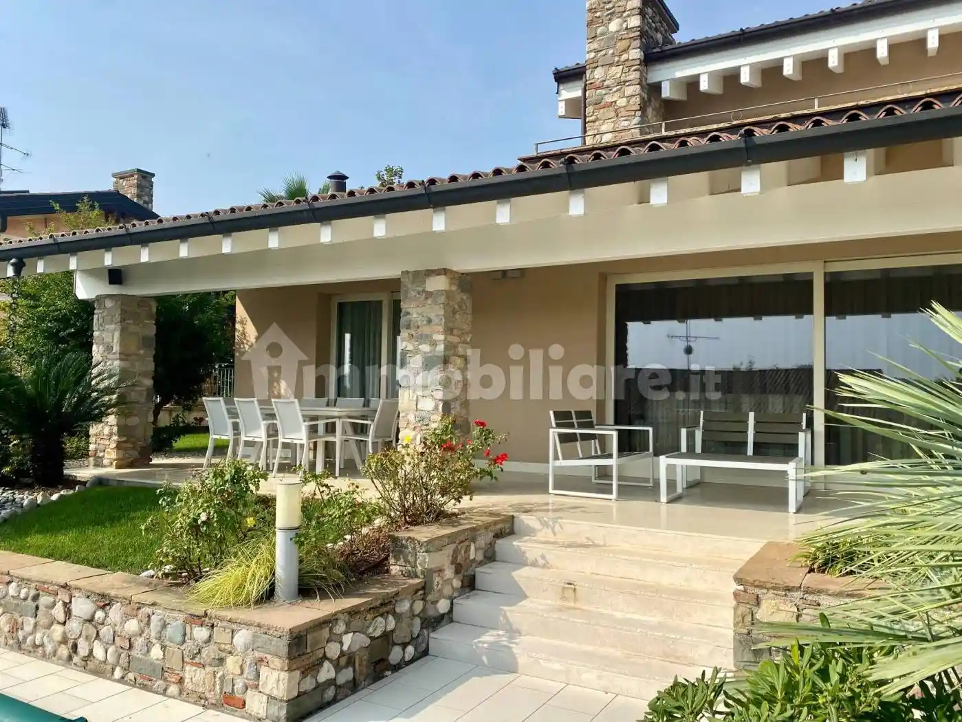 Villa in vendita a Padenghe sul Garda