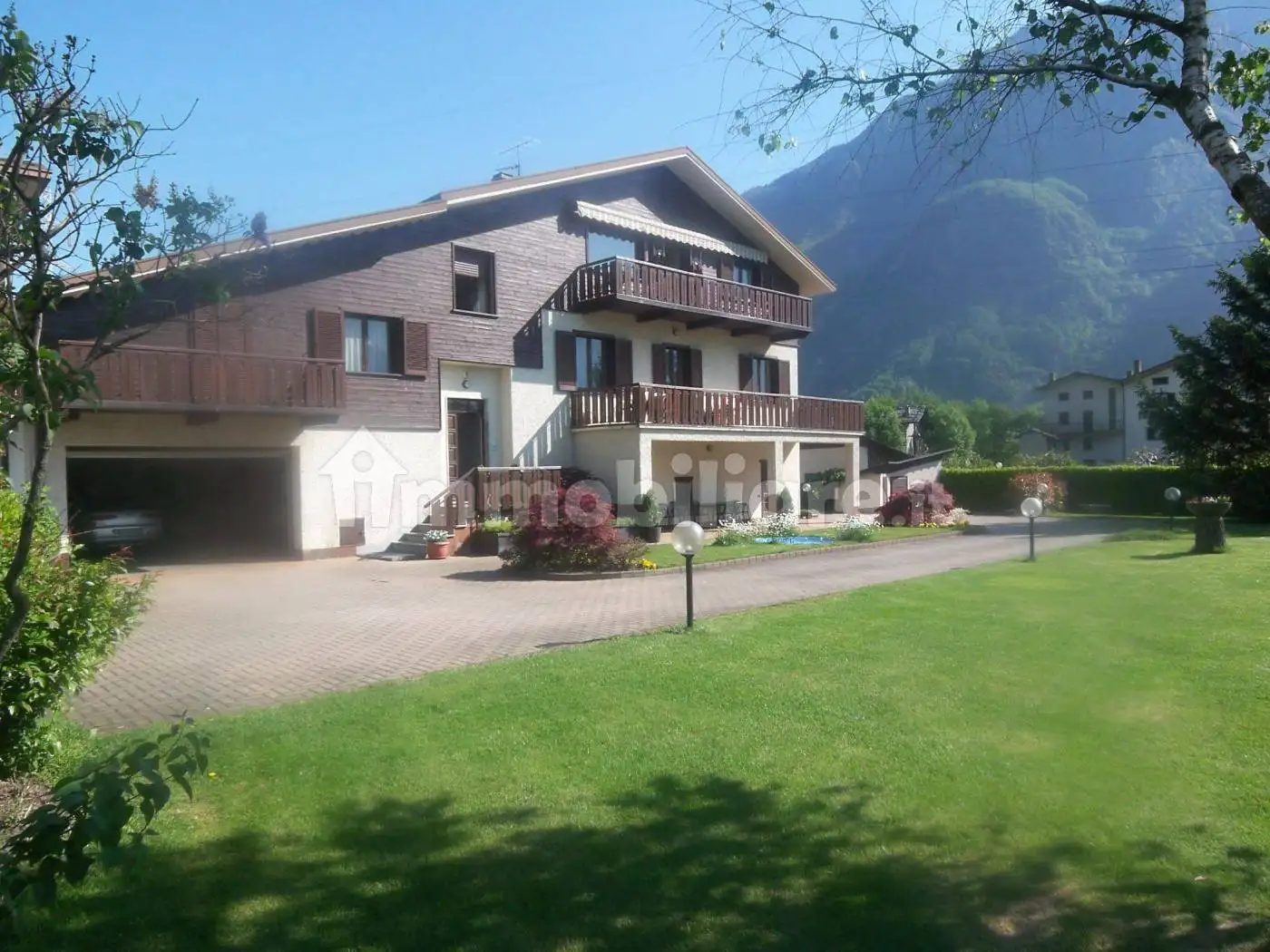 Villa in vendita a Prata Camportaccio