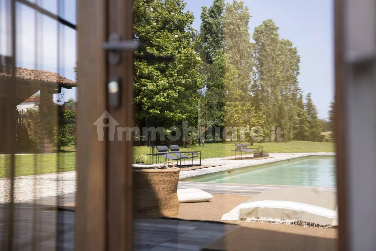 Villa in affitto a Agrate Conturbia