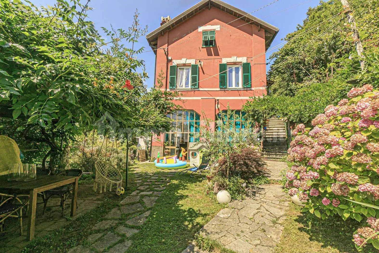 Villa in vendita a Campomorone