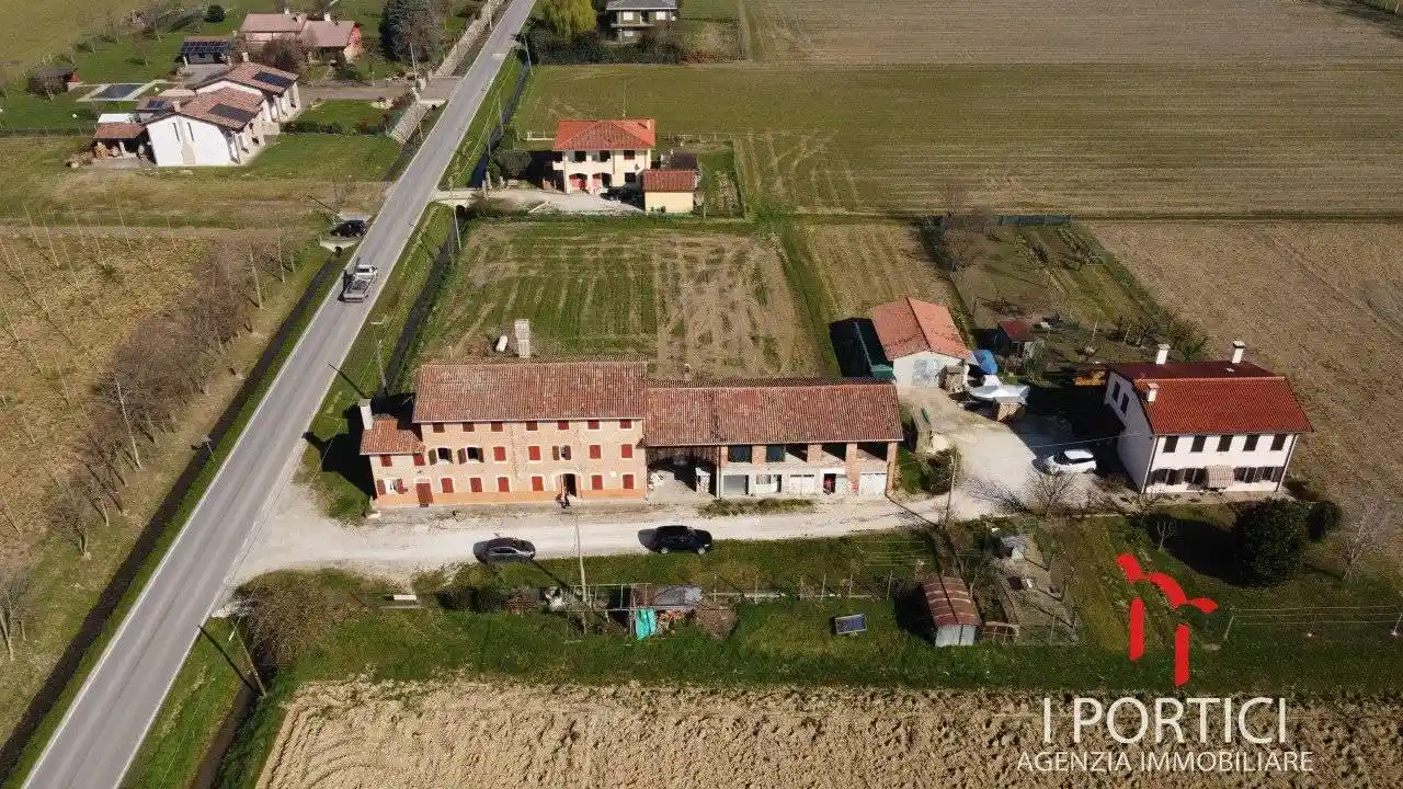 Rustico - Casale in vendita a Santa Maria di Sala