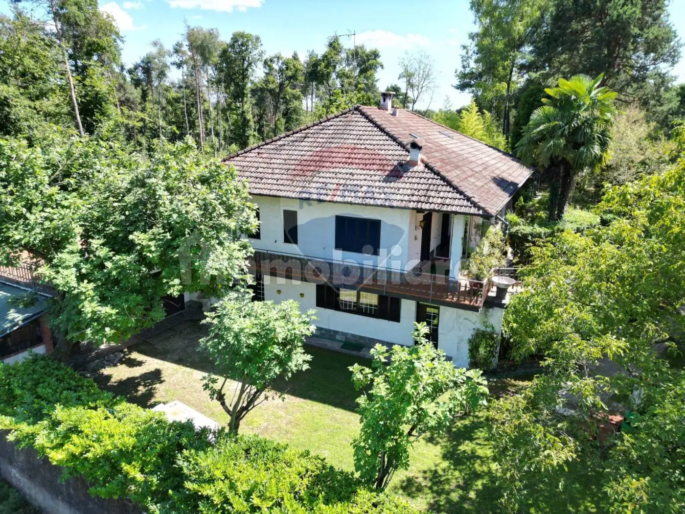 Villa in vendita a Agrate Conturbia