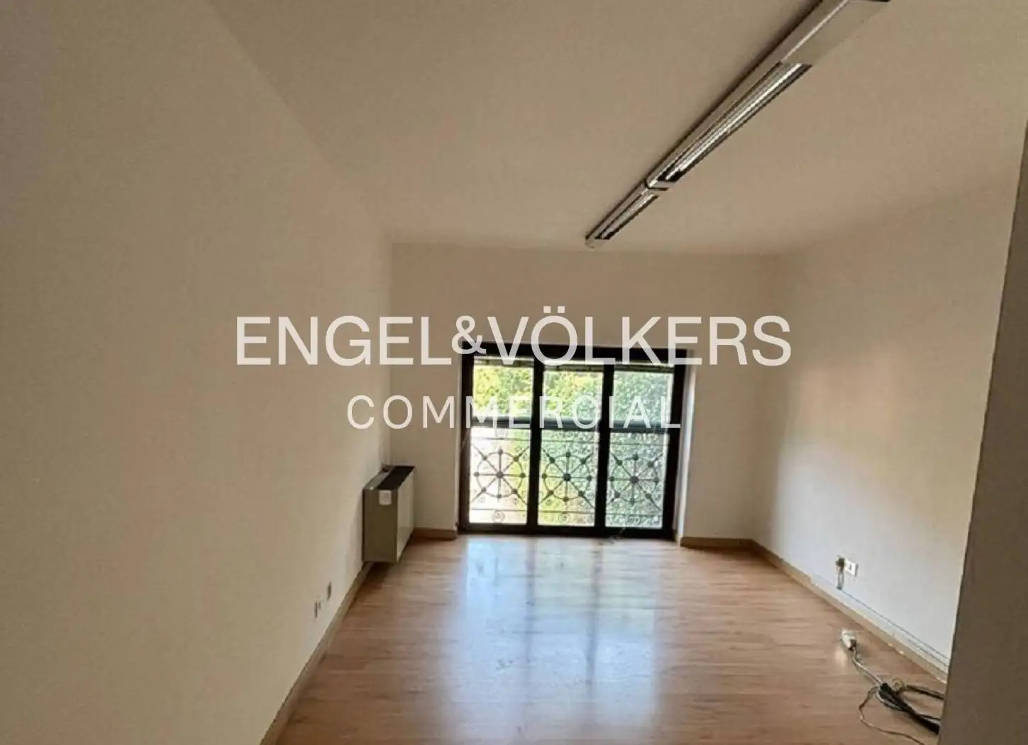 Palazzo - Edificio in Affitto - foto 4