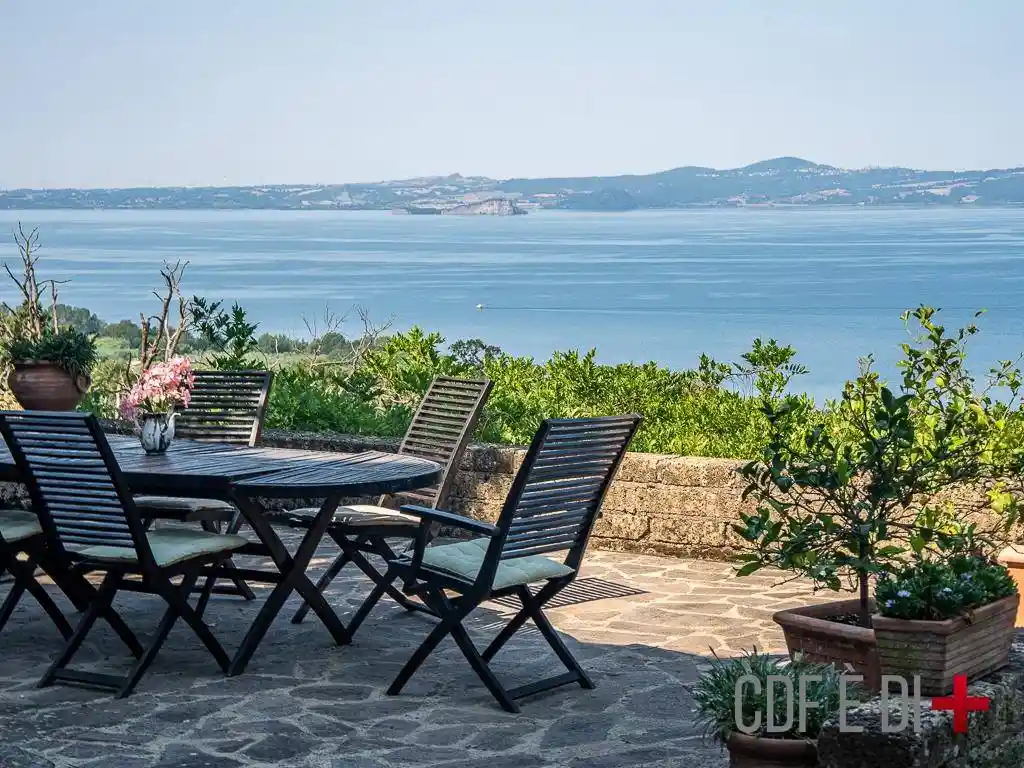 Villa in vendita a Bolsena