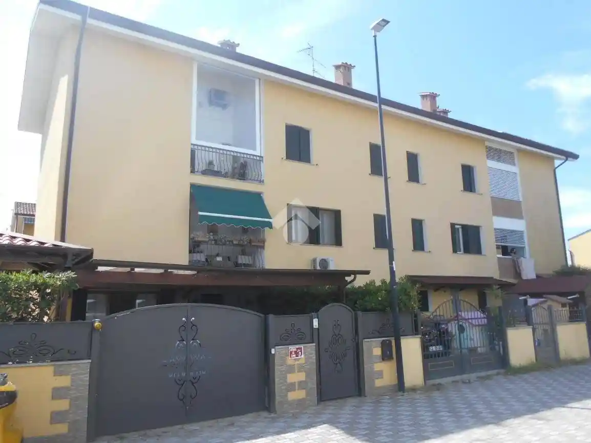 Villetta a schiera - foto 2